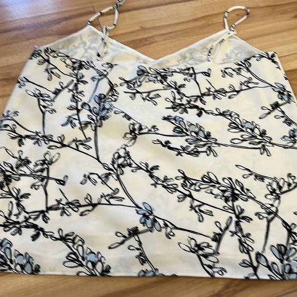 BNWOT Club Monaco Cami/Tank Size M FIRM PRICE - Picture 3 of 3